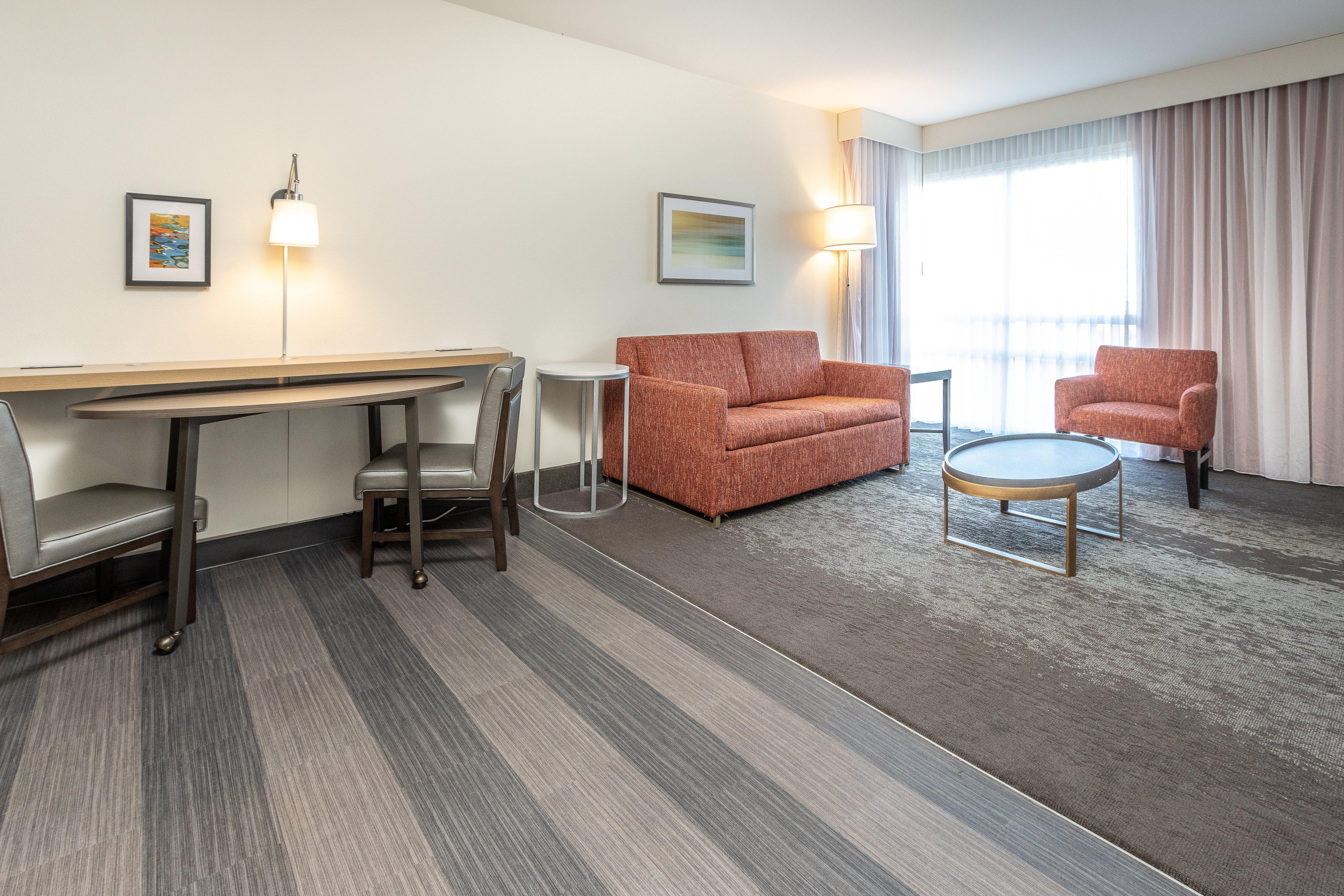 Holiday Inn Hotel & Suites Memphis-Wolfchase Galleria By Ihg Екстериор снимка