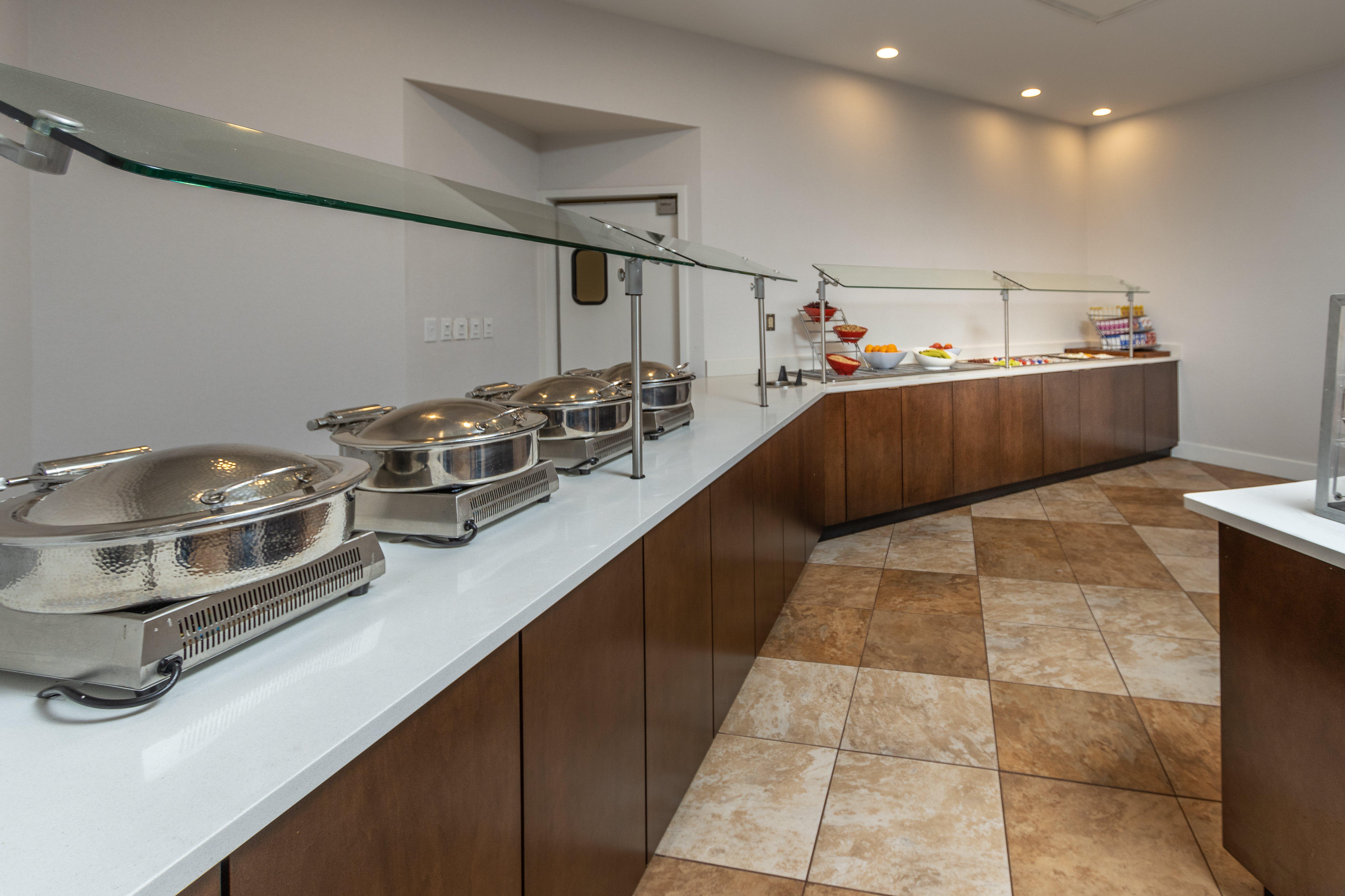 Holiday Inn Hotel & Suites Memphis-Wolfchase Galleria By Ihg Екстериор снимка