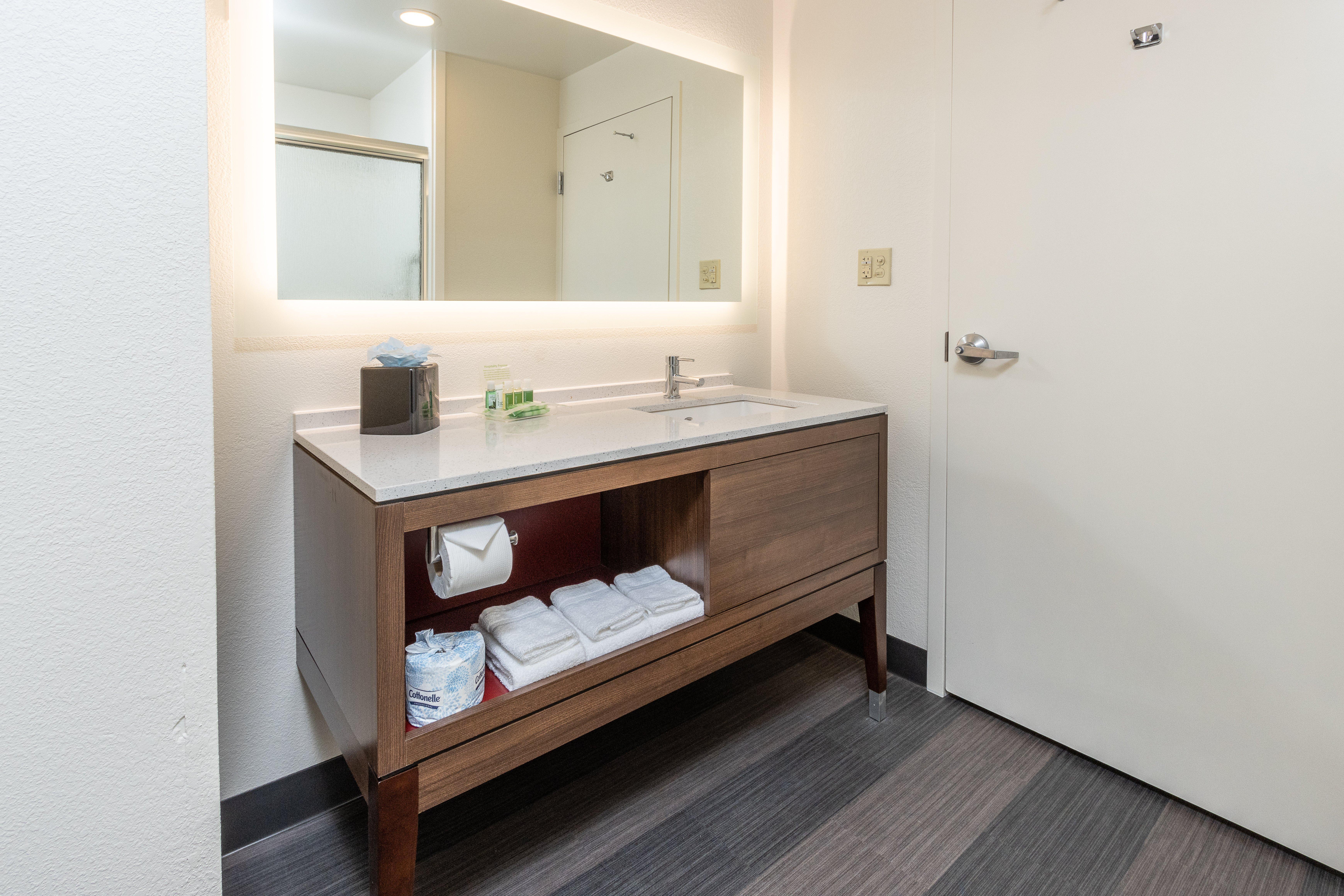 Holiday Inn Hotel & Suites Memphis-Wolfchase Galleria By Ihg Екстериор снимка
