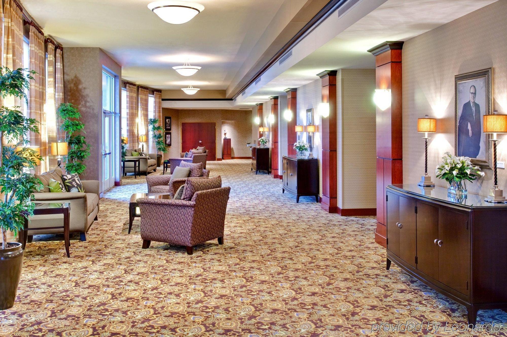 Holiday Inn Hotel & Suites Memphis-Wolfchase Galleria By Ihg Екстериор снимка