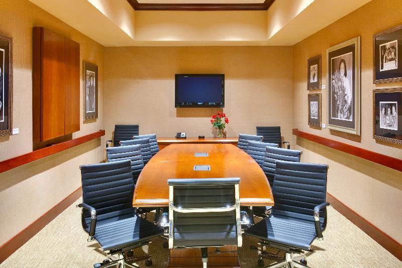 Holiday Inn Hotel & Suites Memphis-Wolfchase Galleria By Ihg Екстериор снимка